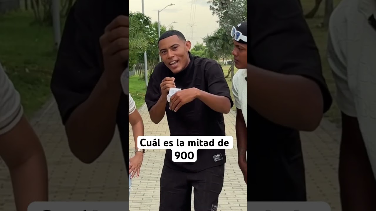 cual es la mitad de 900