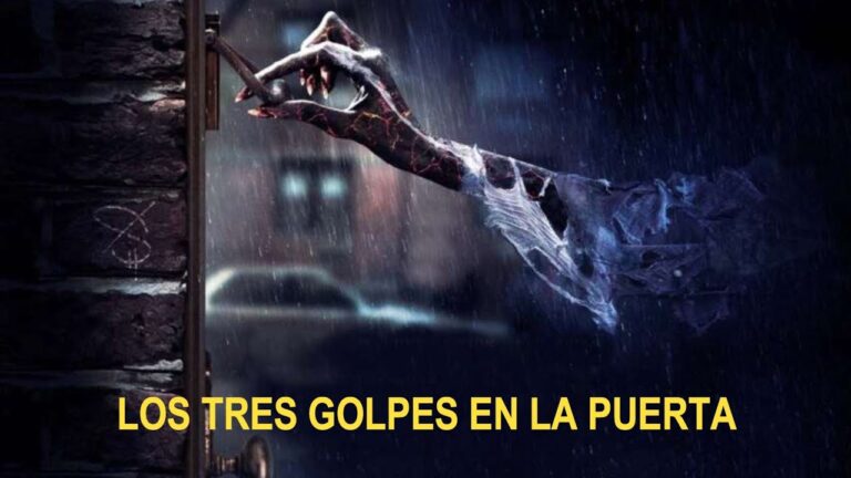 que significa 2 golpes en la puerta